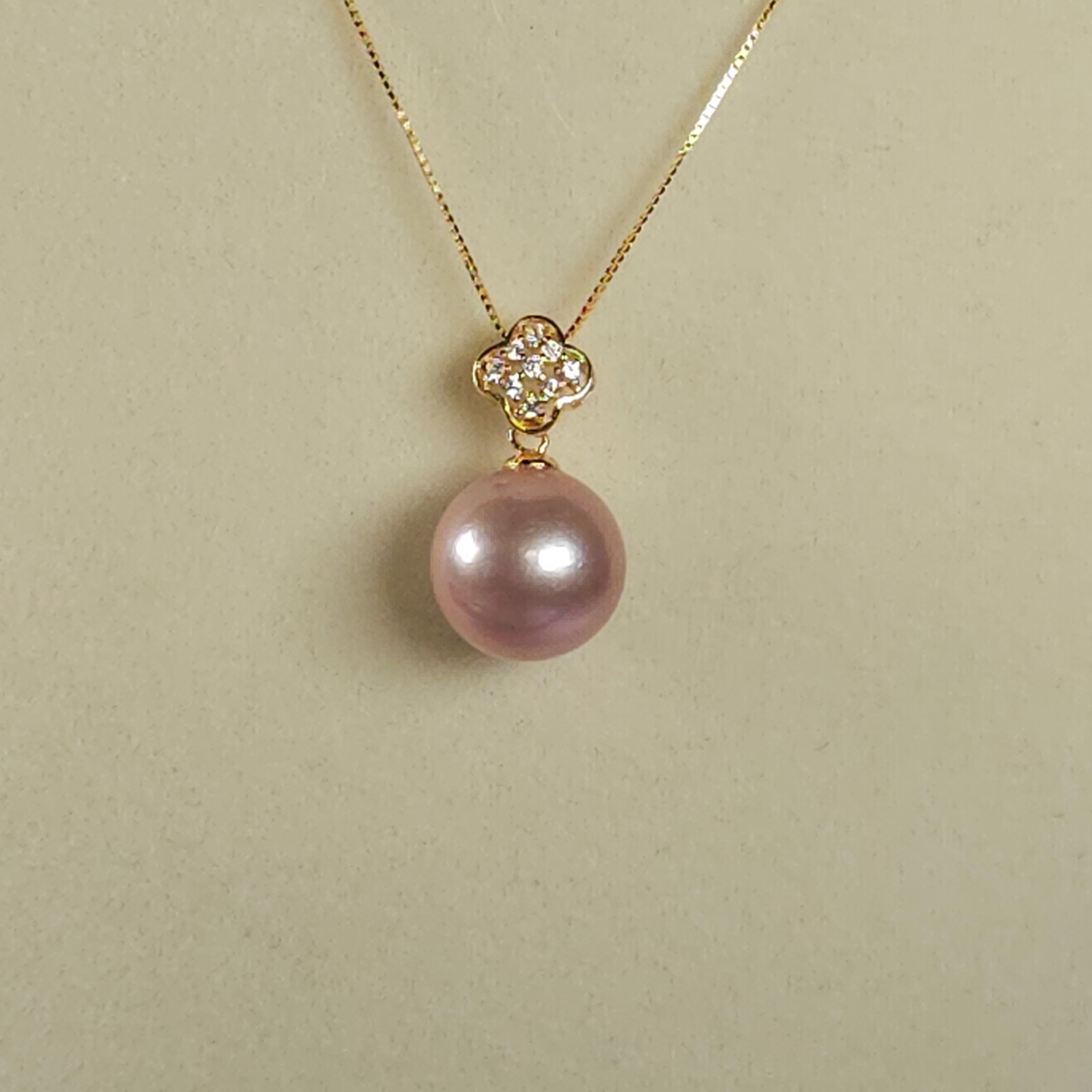 Red-orange round pearl pendant in 925S, gold plated setting 11.5 mm pearl